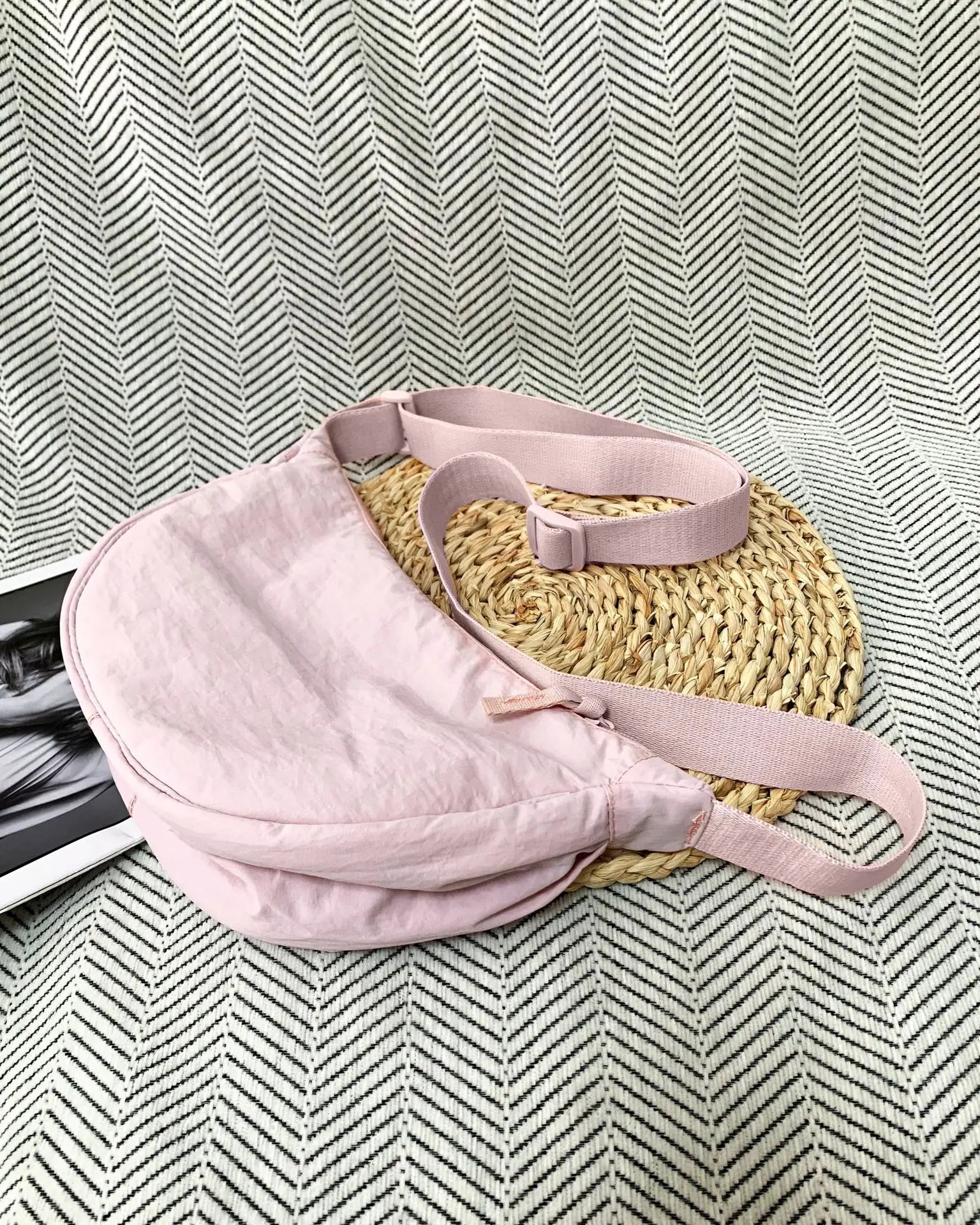 Casual Nylon Hobos Shoulder Bags for Women Lightweight Portable Ladies Crossbody Bag Simple Solid Color Female Handbags Purse