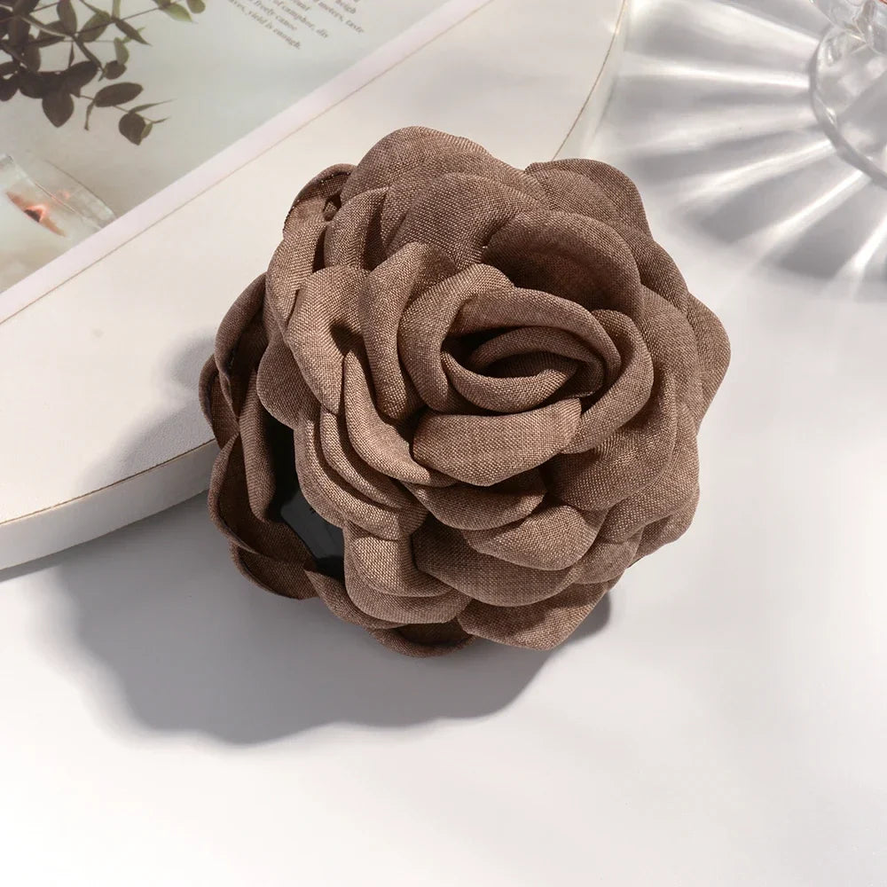 16 Colors Sweat Medium Size Cotton Fabric Rose Flower Hair Claw Clips for Women Korean Ctach Shark Clamp Hair Accessories 2024
