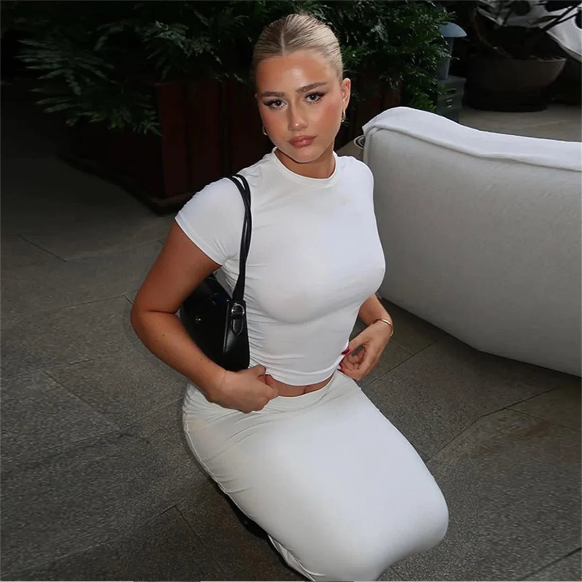 2025 Spring New Short Sleeve T-Shirt Women Solid Simple Casual Soft All-Match Hot Basic Crop Tops Tees Summer Fashion Slim Fit T