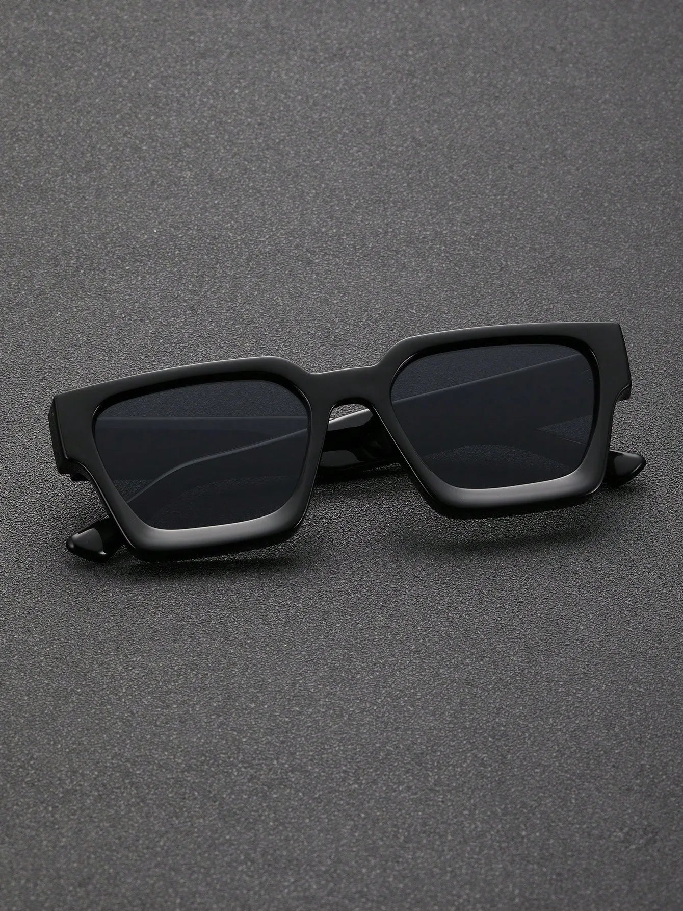 1/2 PC S Classic Fashion Square Plastic Frame Women Sunglasses For Men Daily Life Shades Eyewear Accessories.