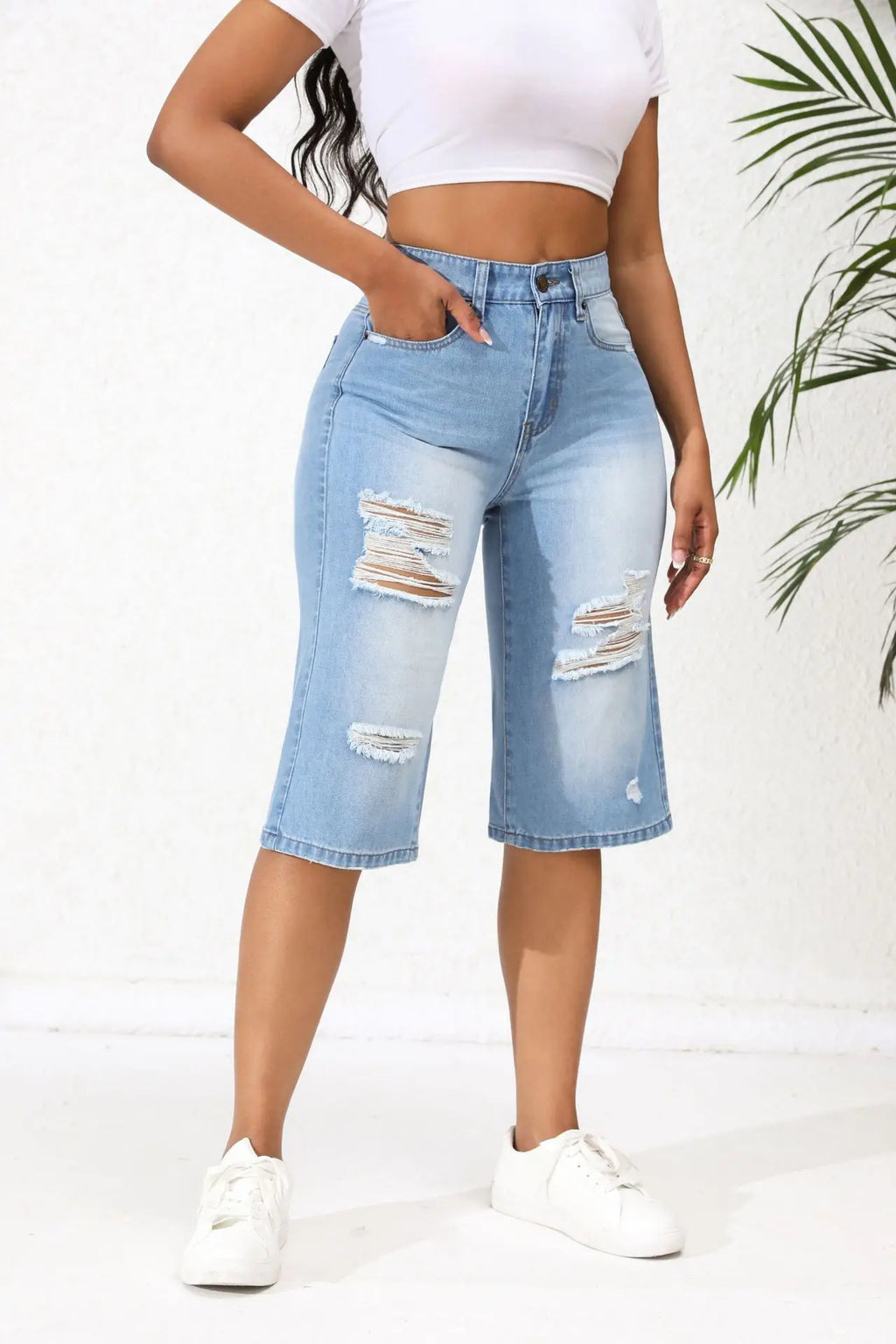 2025 Summer New Calf-Length Jeans For Women Fashion Ripped Slim Fit Butt Lift Denim Straight Legs Casual Clothing