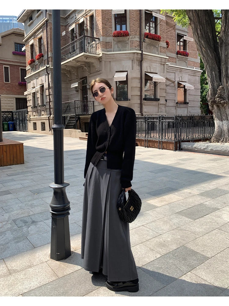 AOSSVIAO Knitted Casual Cardigan 2025 Autumn Winter Elegance Solid Color V-neck Sweater Unique and Niche Slim Fit Tops