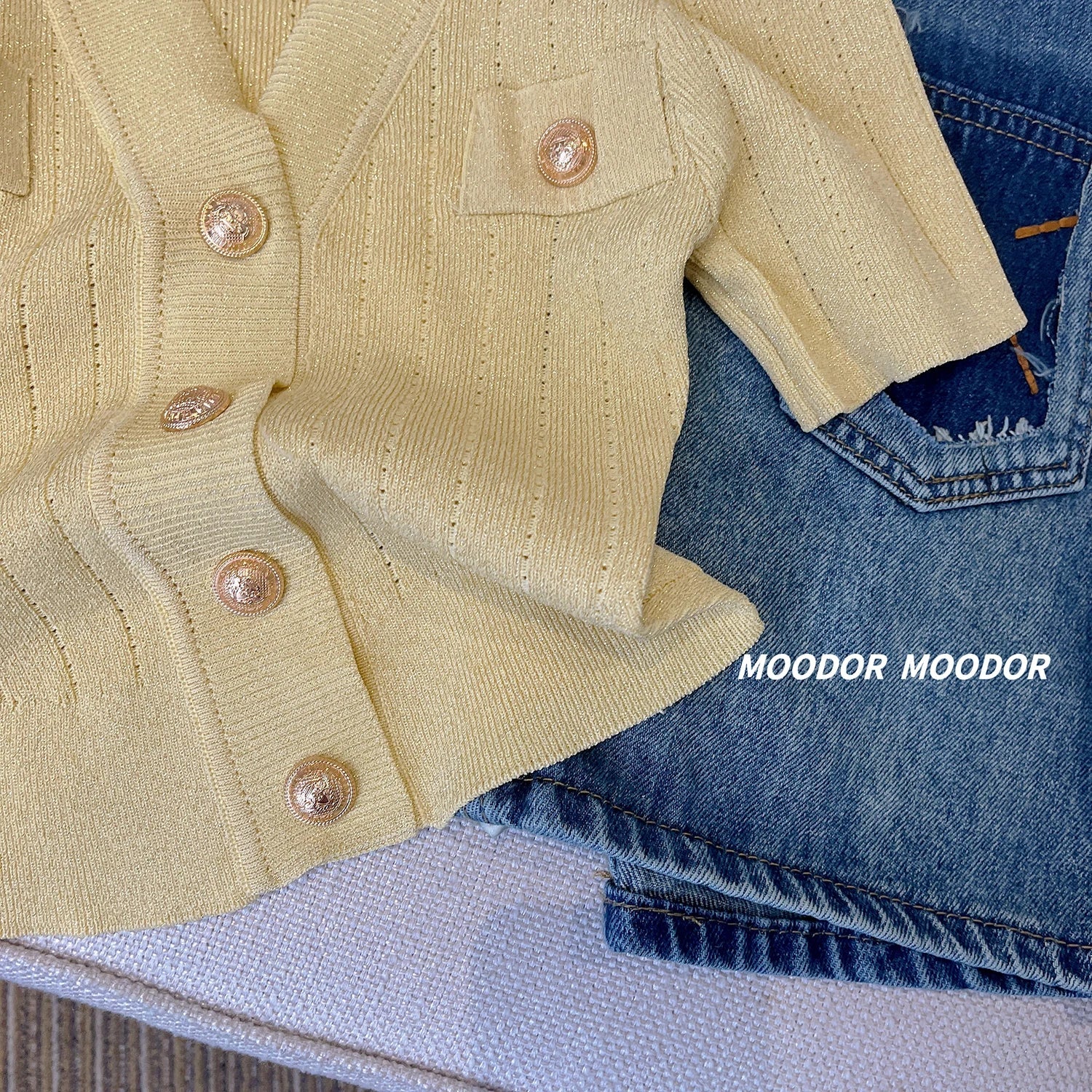 Elegant Gold Button Ice Silk Sweater Cardigan 2025 New Thin V-neck Knitted Short Sleeved Tee Women's Summer Hollow Slim Fit Top