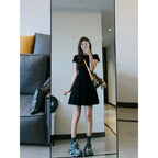 Audrey Hepburn Inspired Chic Short Sleeve Dress 2025 Summer Petite Slimming Fit Sweet-Sexy Vibe Casual Elegant Women's Fashion