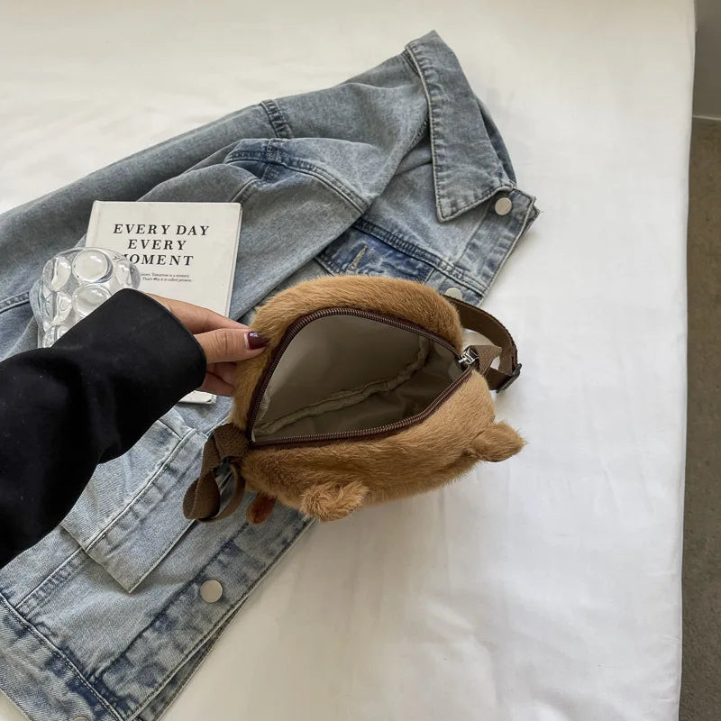 Cute Plush Capybara Crossbody Bag Large Capacity Shoulder Bag Girls Coin Purse Adjustable Zipper Plush Mobile Phone Pouch