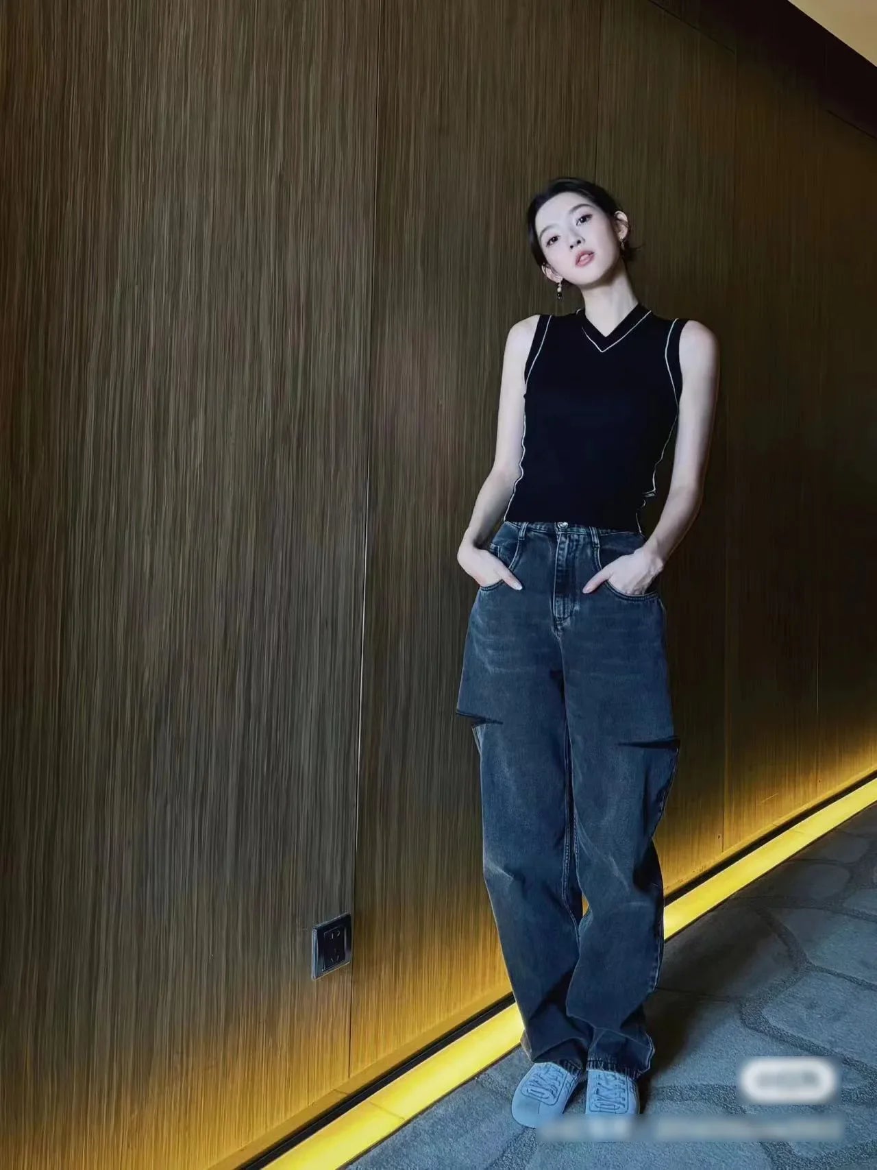 Dave&Di Summer British High Street Retro Loose Jeans With High Waist Wide Legs Broken Jeans For Women Boyfriend Style Mom Jeans