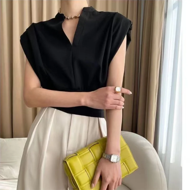 Black V-neck Short Shirt Summer Crop Top Women's Fashion Sleeveless Shirts Elegant Office Lady Clothes Top Casual Blouse