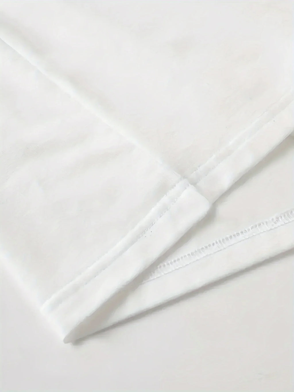 Cherry Print Crew Neck Crop T-shirt - Vibrant Y2K Inspired Short Sleeve Top for Spring and Summer Women's Fashion Clothing