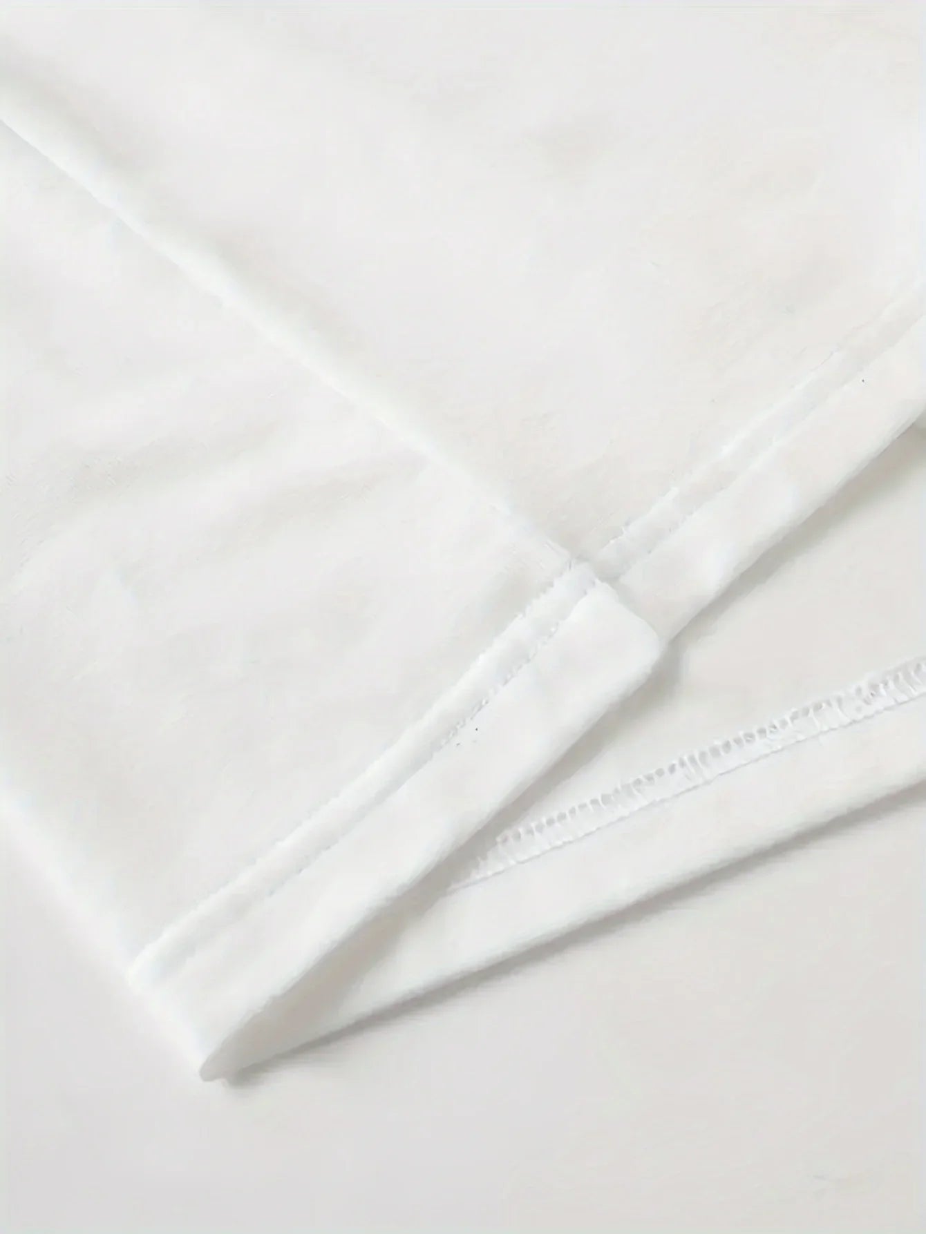 Cherry Print Crew Neck Crop T-shirt - Vibrant Y2K Inspired Short Sleeve Top for Spring and Summer Women's Fashion Clothing