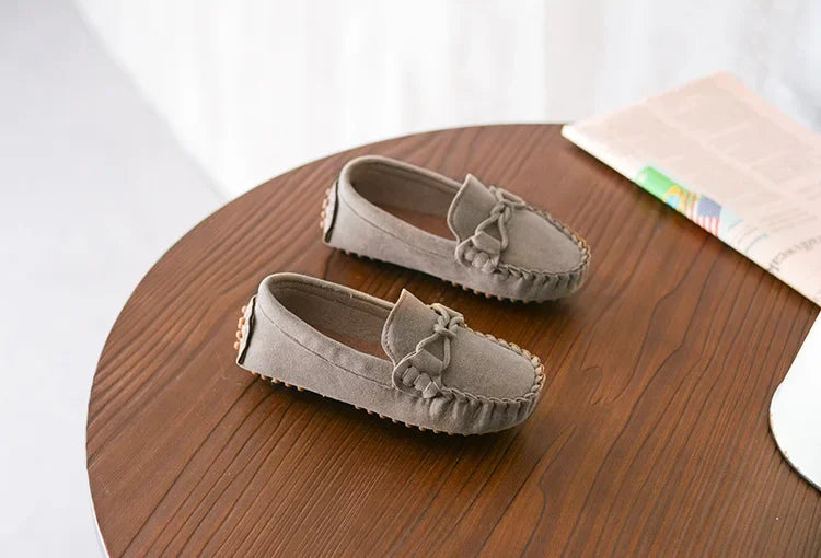 Children Loafers Shoes Boys Flat Sneakers Baby Kids Casual Shoes Toddler Girls Breathable Slip-on Shoes Soft Bottom Solid Color