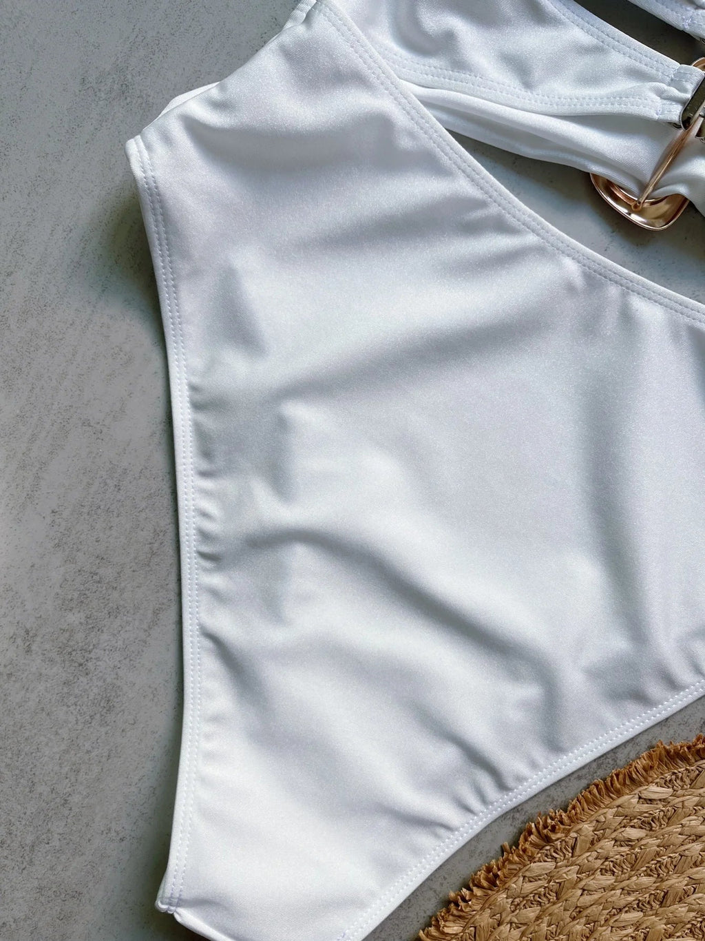 3 Colors Sexy Metal Rings Cut Out Women Swimwear One Piece Swimsuit Female Bandeau High Leg Cut Bather Bathing Suit Swim B022D