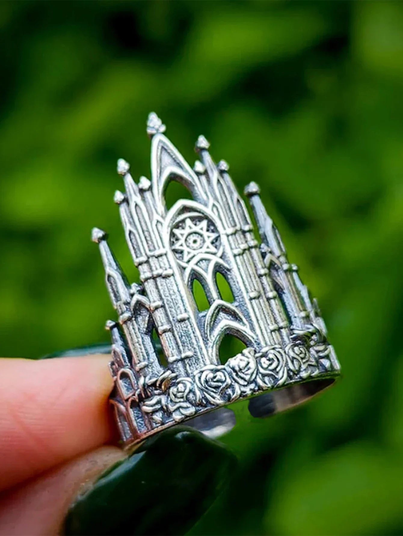 1pc Vintage Castle Architectural Style Hollow Out Fiowers Geometry Gothic Metal Silver Color Open Ring Woman Party Prom