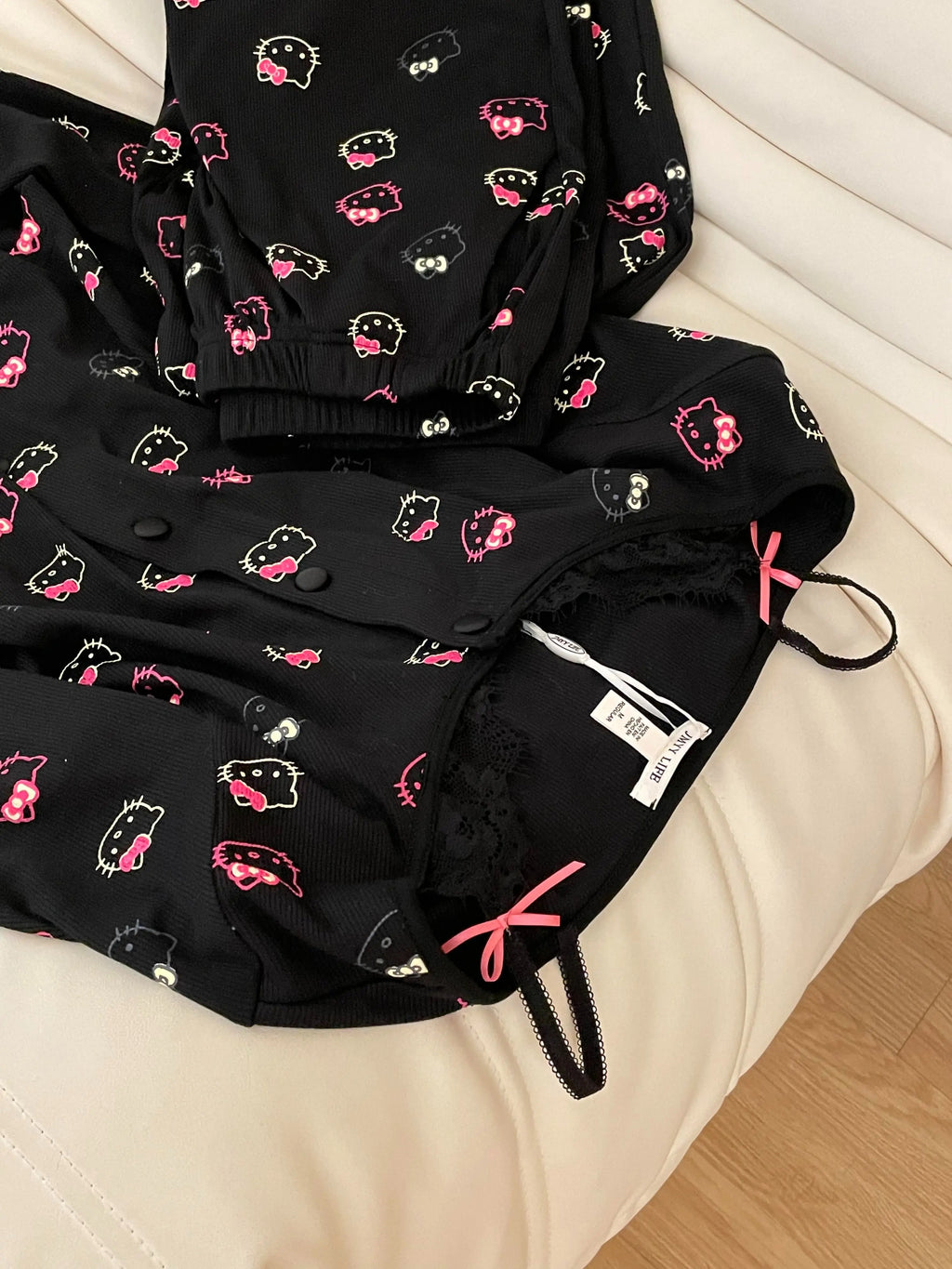 2Pcs/Set Girl's Cotton Pajama Built-in Bra Outdoor Wear Spring Autumn Hello Kitty Collection Home Clothing Sanrio Loungewear