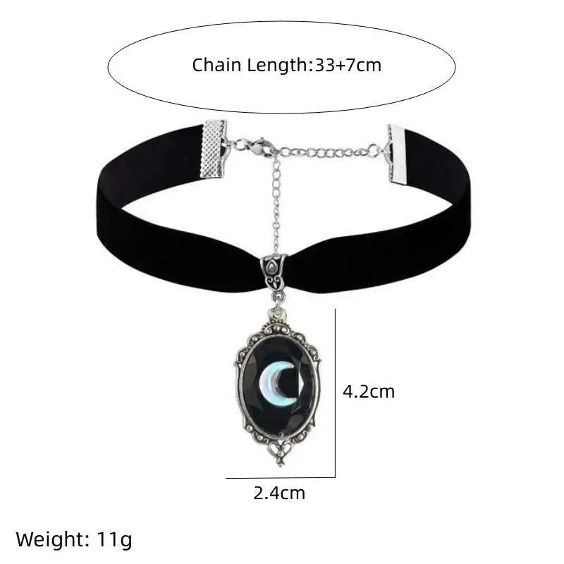 Gothic Moon Cameo Necklace Women Man Fashion Pagan Witch Jewelry Accessories Gift Vintage Black Velvet White Moon Pendant Choker
