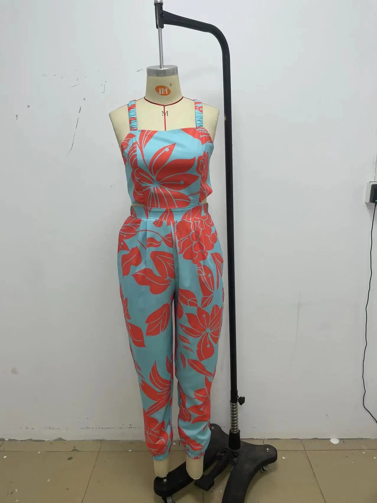 Elegant Women's jumpsuit 2024 Summer Fashion Strap Hollow Sexy Off waist Printed jumpsuit