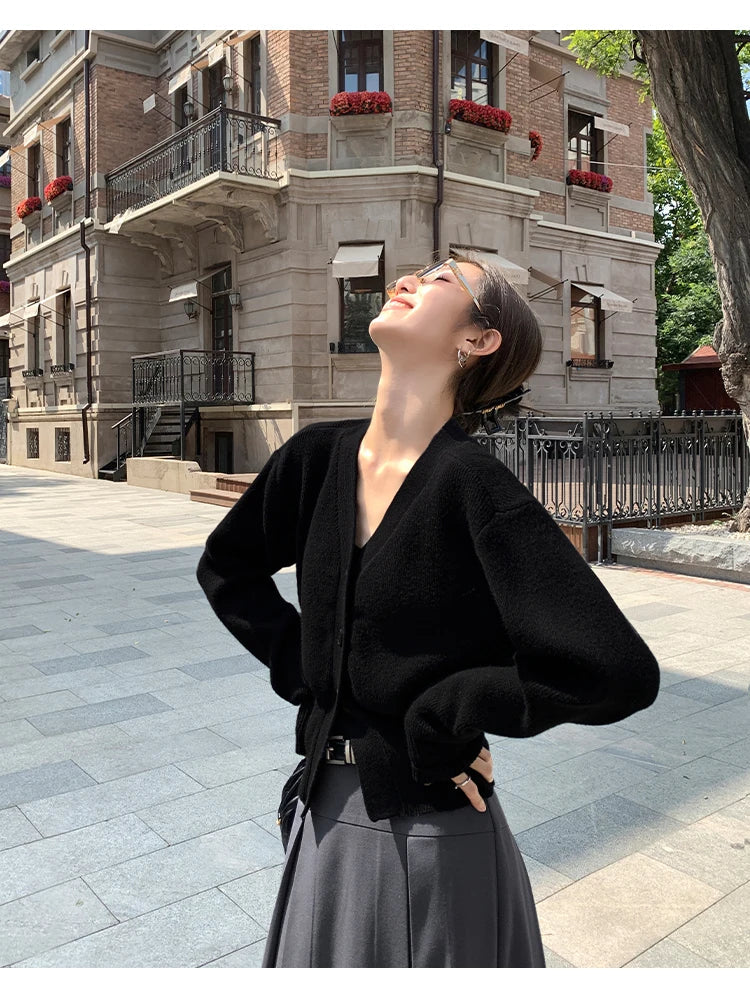 AOSSVIAO Knitted Casual Cardigan 2025 Autumn Winter Elegance Solid Color V-neck Sweater Unique and Niche Slim Fit Tops