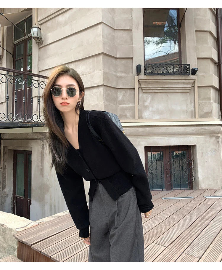 AOSSVIAO Knitted Casual Cardigan 2025 Autumn Winter Elegance Solid Color V-neck Sweater Unique and Niche Slim Fit Tops