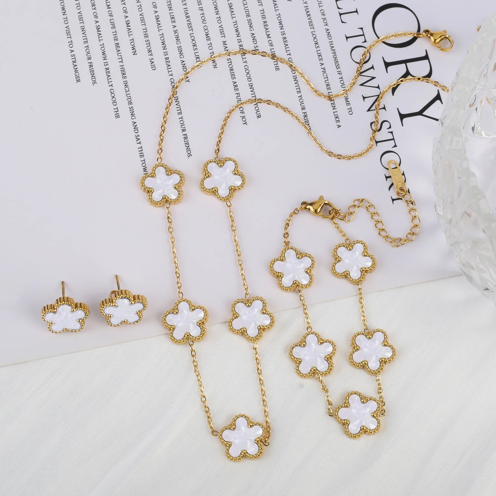 3Pcs Stainless Steel Hot Selling Gold Plated Clover Necklace Earrings Bracelet Jewelry Set Five Leaf Flower Jewelry For Women