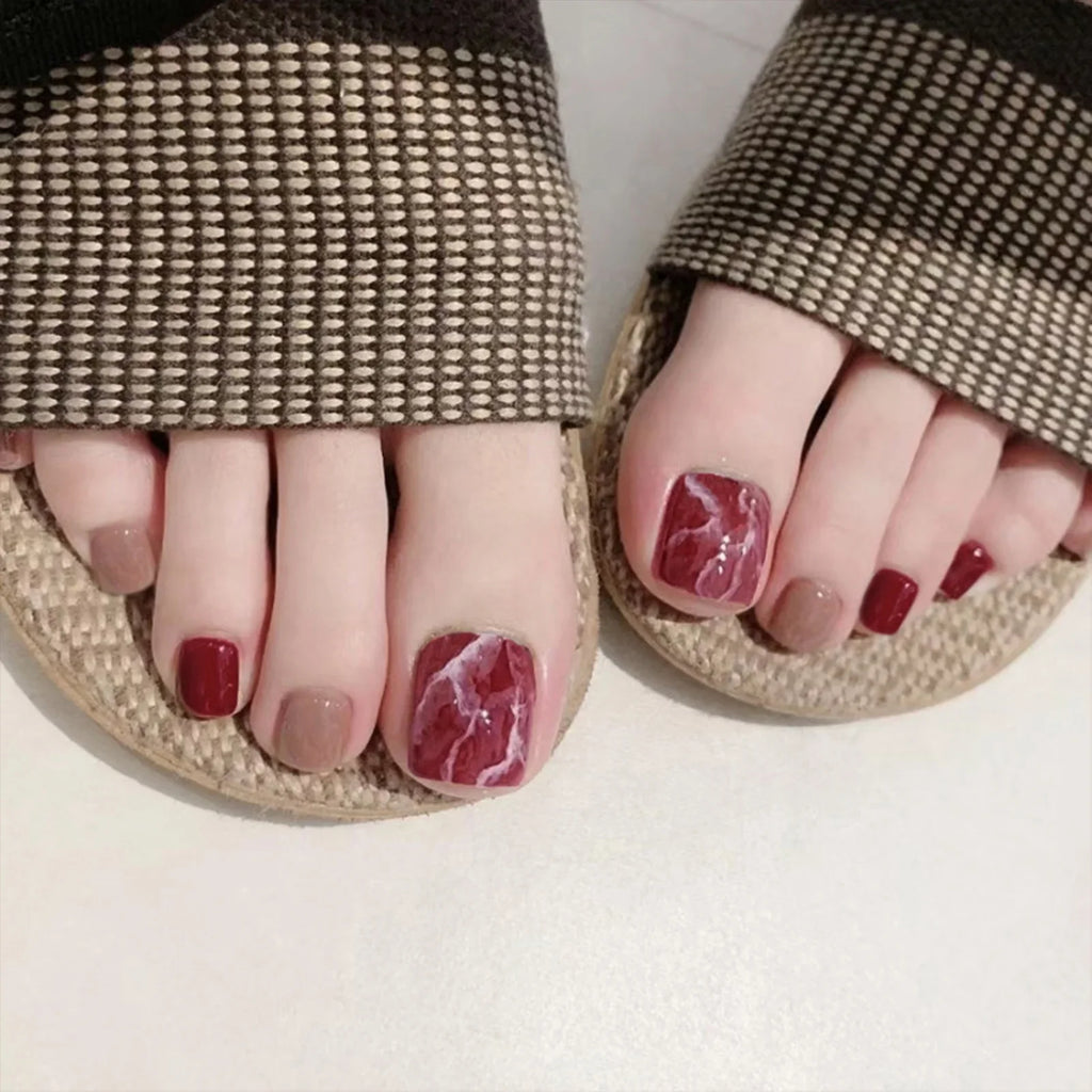 24pcs Black False Toenails Solid Color Glossy Fake Toenails Wearable Full Cover Ins Square Press on Toenail Patch for Girl Women