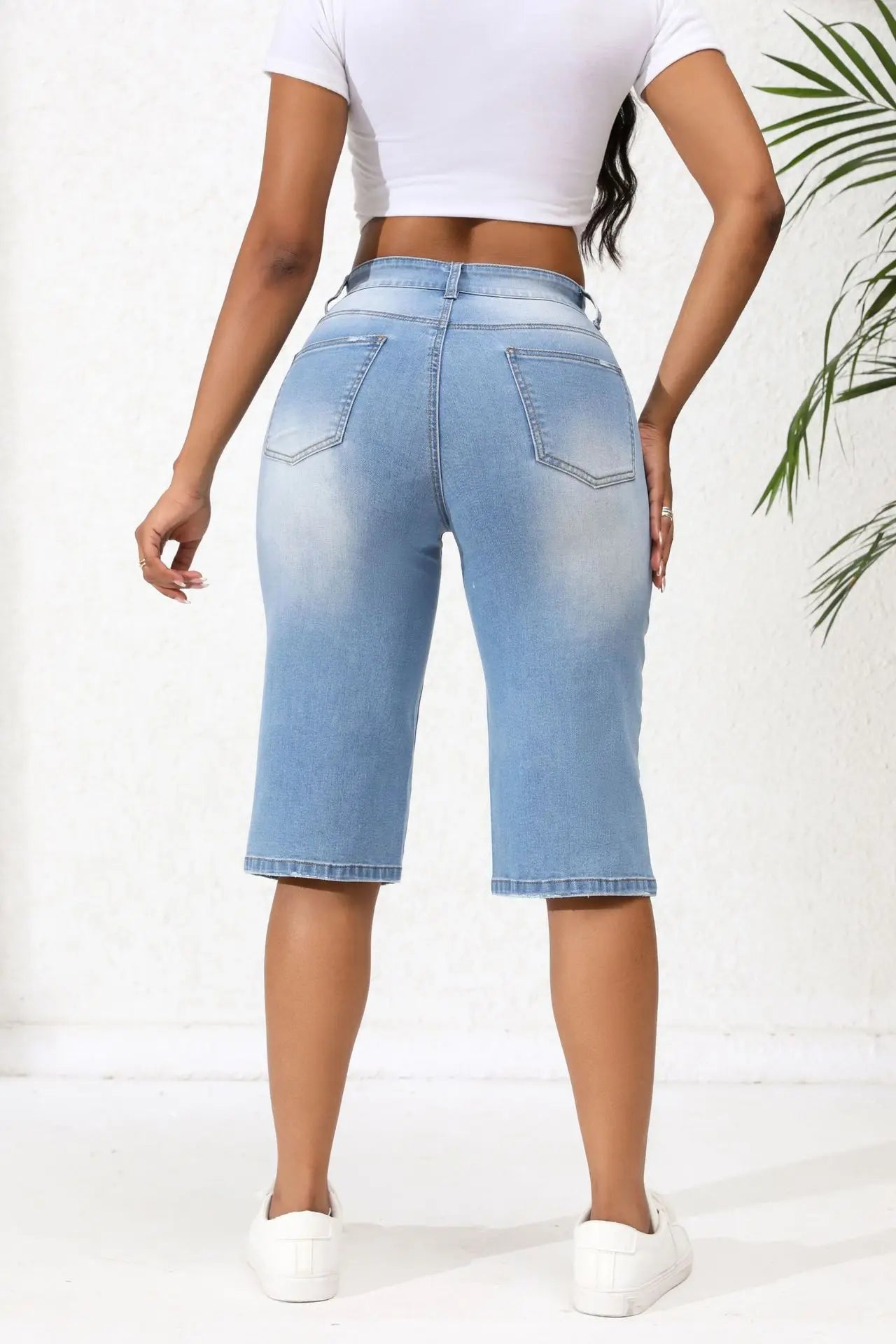 2025 Summer New Calf-Length Jeans For Women Fashion Ripped Slim Fit Butt Lift Denim Straight Legs Casual Clothing