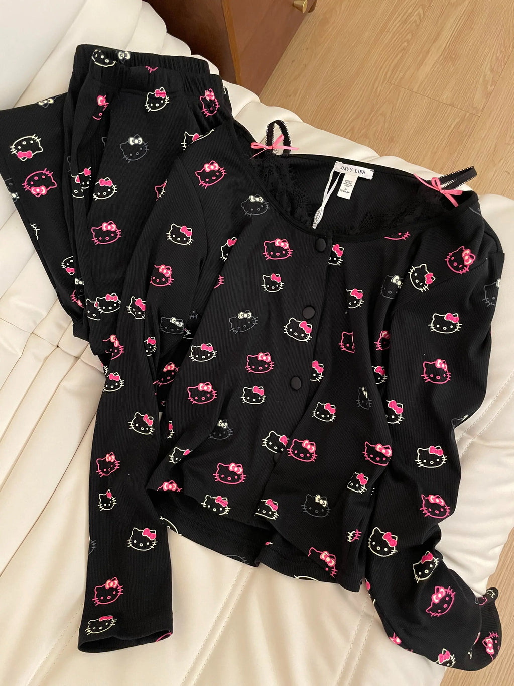 2Pcs/Set Girl's Cotton Pajama Built-in Bra Outdoor Wear Spring Autumn Hello Kitty Collection Home Clothing Sanrio Loungewear