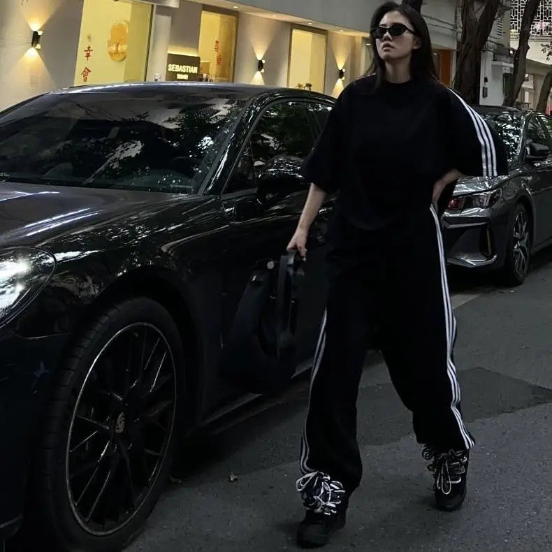 American Street-bombing Leisure Sportswear Suit Female Summer Student Loose Versatile Short-sleeved Trousers Two-piece Suit Tide