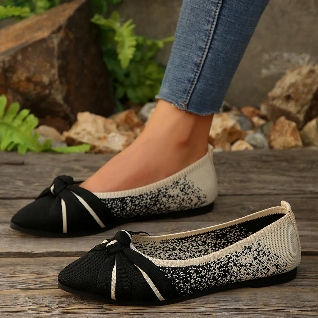2025 Spring Autumn Pointed Bow Flat Shoes Women's Fashion Lightweight Comfortable Casual Shoes  Large Size Women Loafers