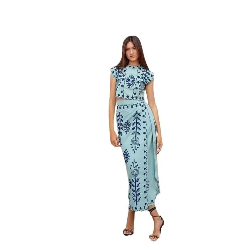 Elegant Women's Retro Printed Sleeveless Half High Neck Short Top With Vacation Style Two-piece Vestidos  For Spring/summer 2024
