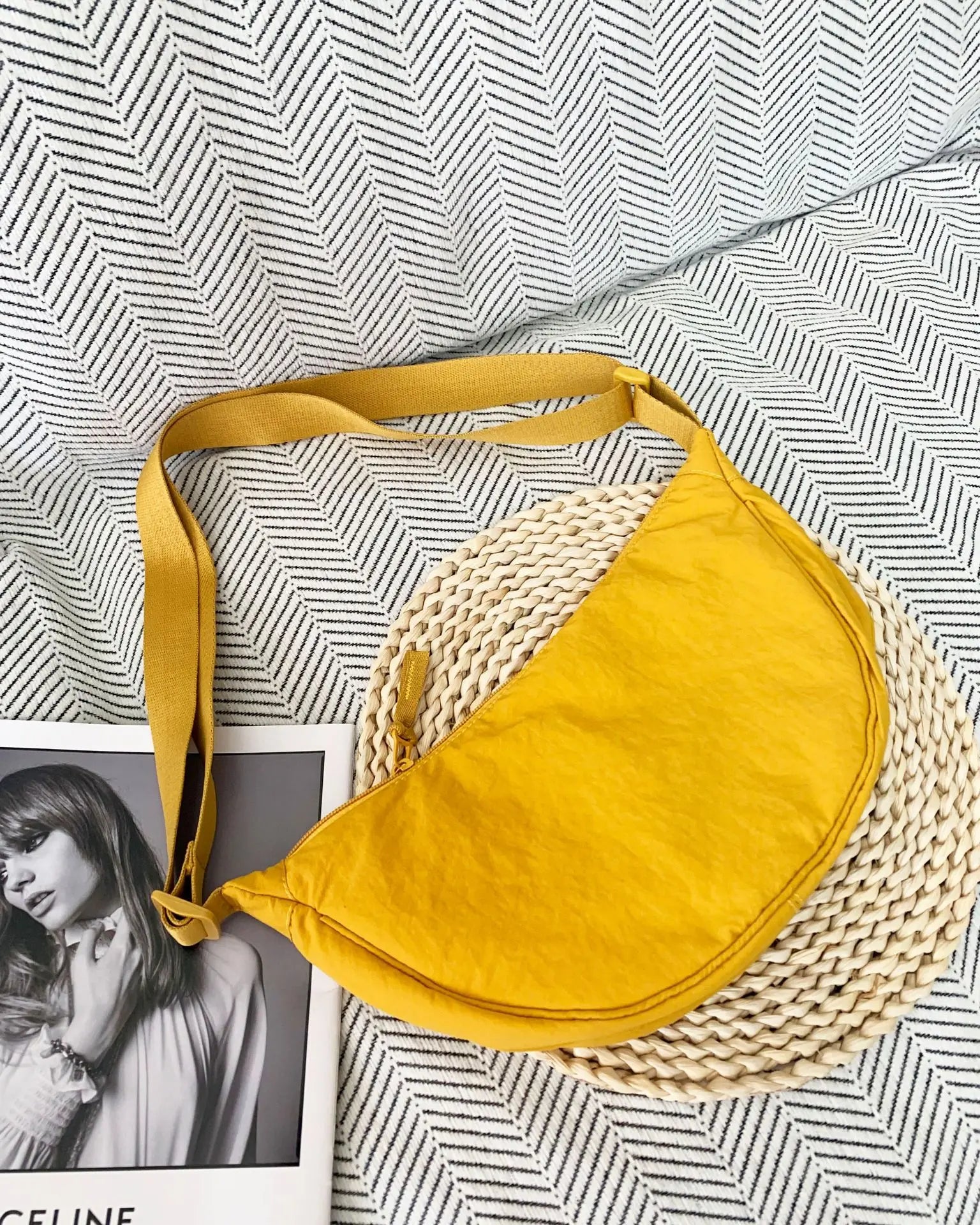 Casual Nylon Hobos Shoulder Bags for Women Lightweight Portable Ladies Crossbody Bag Simple Solid Color Female Handbags Purse