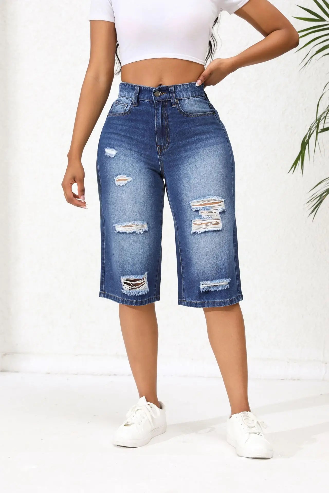 2025 Summer New Calf-Length Jeans For Women Fashion Ripped Slim Fit Butt Lift Denim Straight Legs Casual Clothing