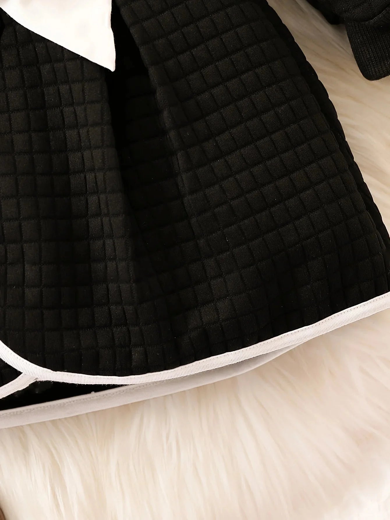 Baby Girls Fashion Autumn And Winter Thermal Belted Dress Set Princess Coat Classic Black And White Color Contrast Cardigan