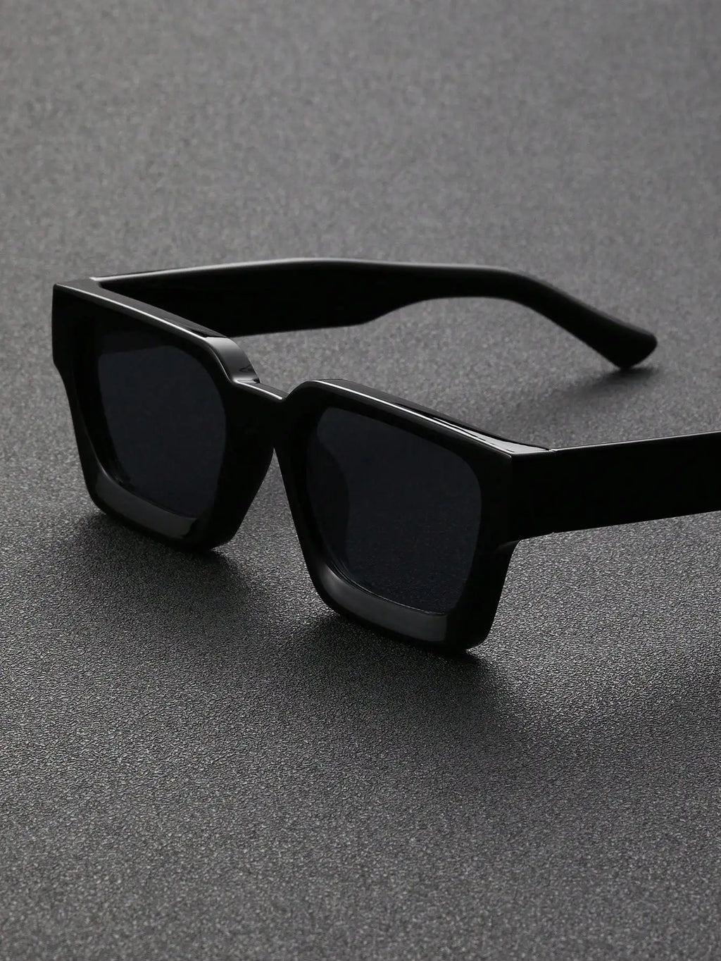 1/2 PC S Classic Fashion Square Plastic Frame Women Sunglasses For Men Daily Life Shades Eyewear Accessories.