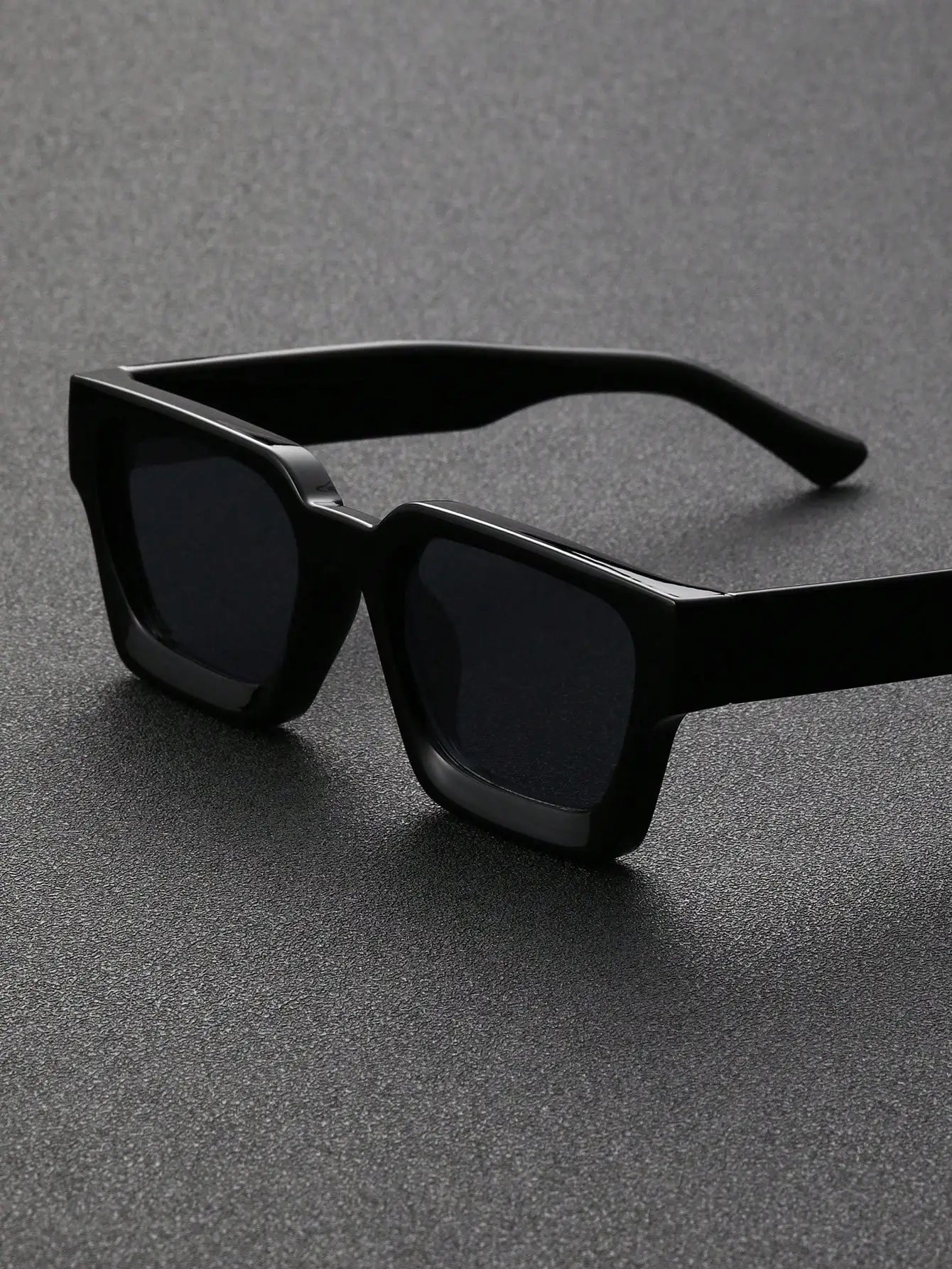 1/2 PC S Classic Fashion Square Plastic Frame Women Sunglasses For Men Daily Life Shades Eyewear Accessories.