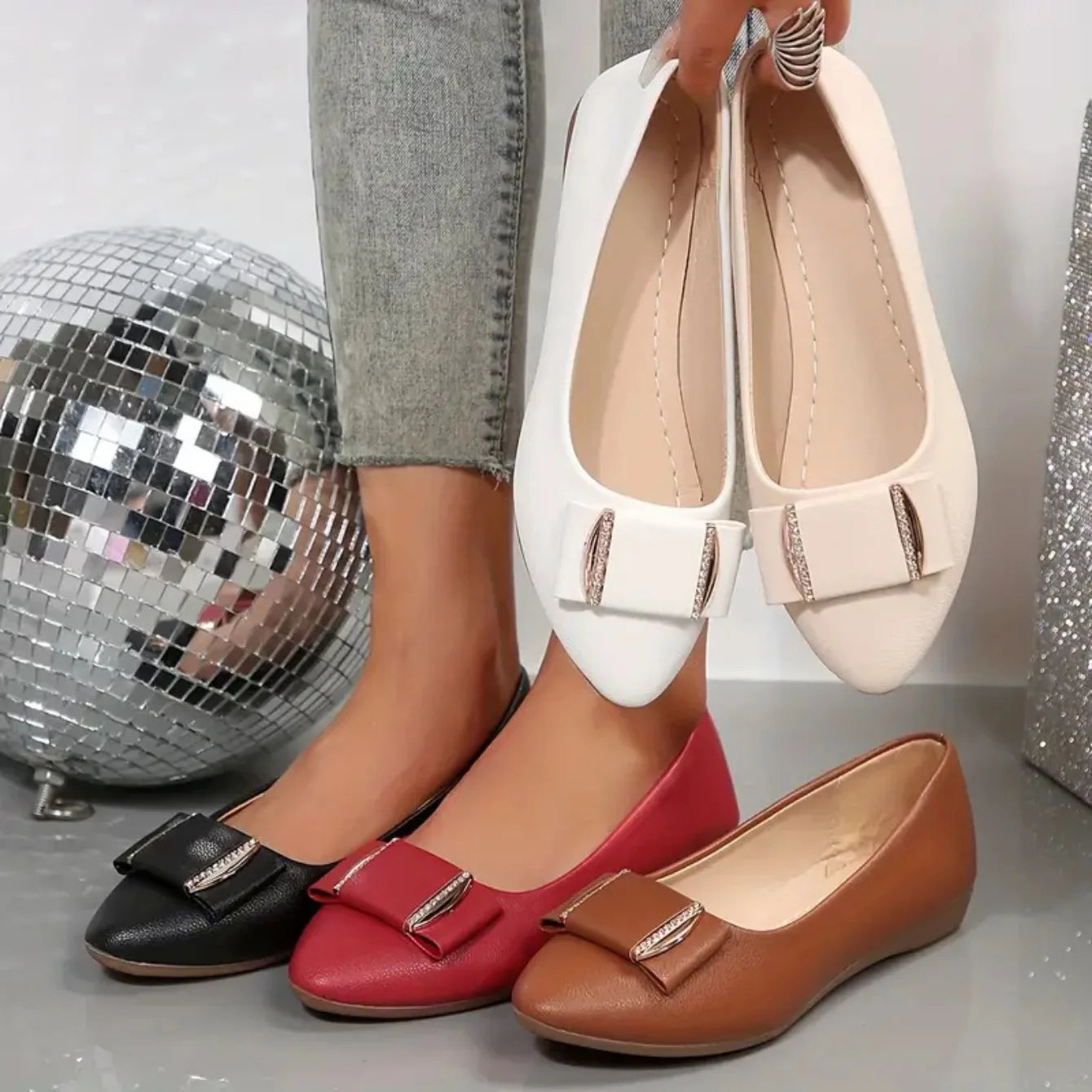 2024 Women Trend Flat New Casual Lightweight Office Dress Shoes Women Baotou Slip on Comfortable Elegant Loafers Shoes for Women