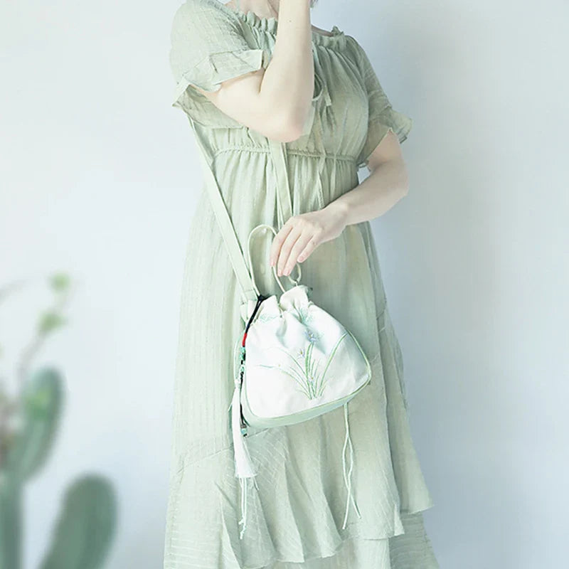 Chinese Style Women's Drawstring Bag Vintage Flower Embroidery Hanfu Handbag Street Fashion Girls Bucket Shape Shoulder Bag