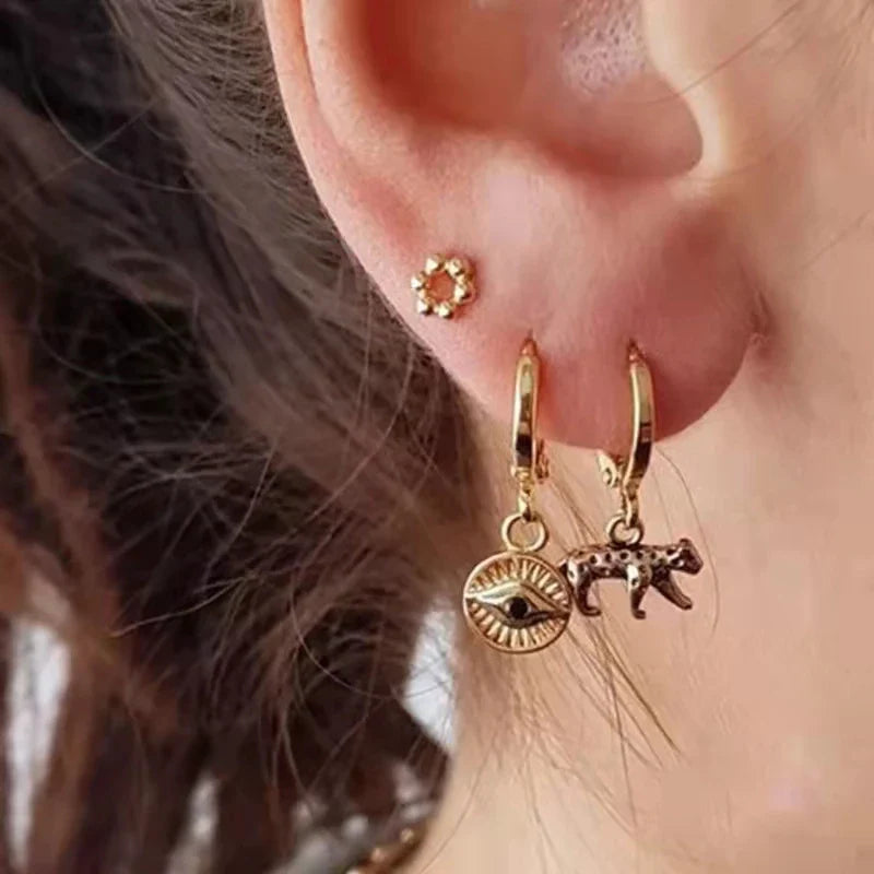 925 Sterling Silver Ear Needle Exquisite Luxury Hoop Earrings Unique Leopard Pendant Animal Design Women's Earrings Jewelry Gift