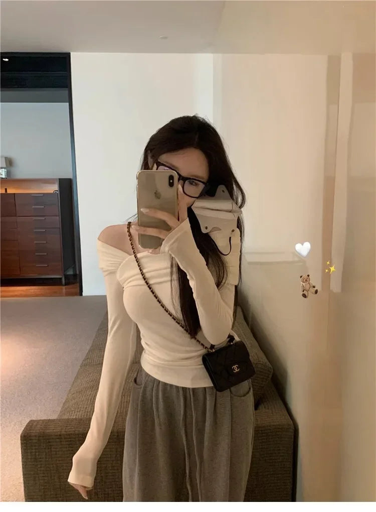Elegant Off-Shoulder Long Sleeve Knitted Top For Women 2023 Autumn Slimming Smooth Base Layer T-Shirt Polyester Fiber Full Sleev