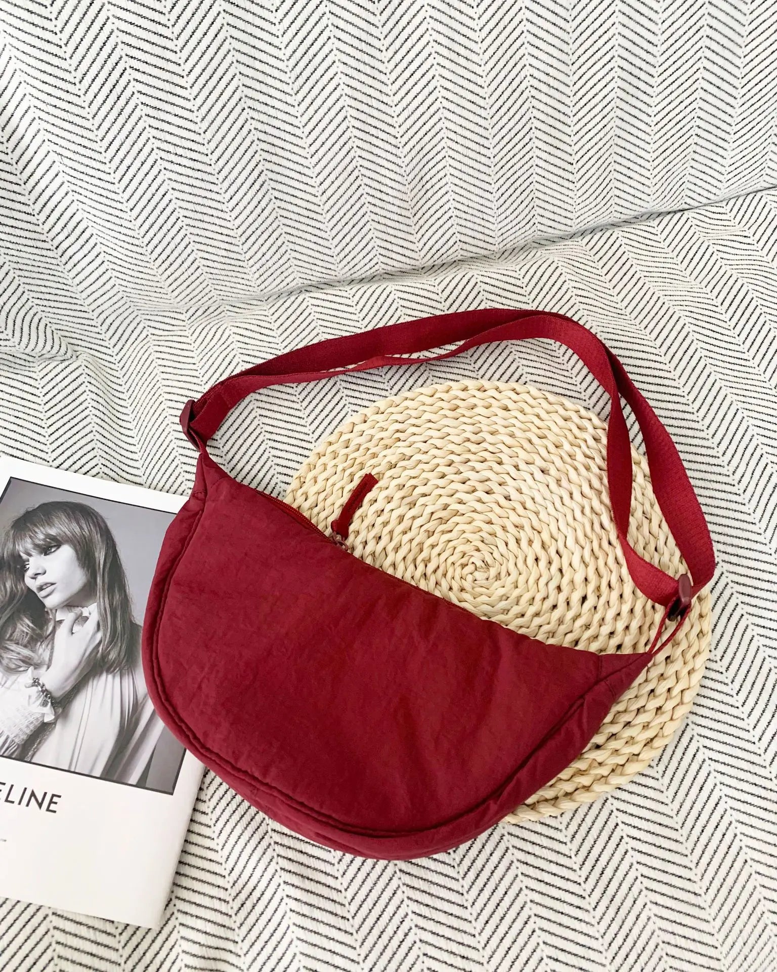 Casual Nylon Hobos Shoulder Bags for Women Lightweight Portable Ladies Crossbody Bag Simple Solid Color Female Handbags Purse