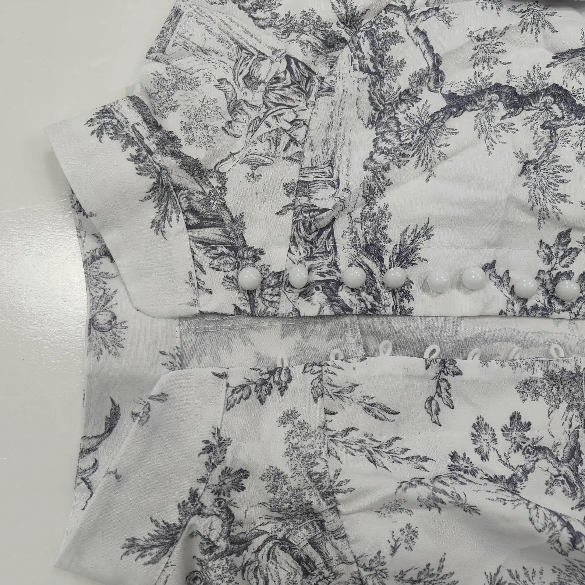 Autumn new women's clothing style elegant, fashionable, casual, sexy commuting long sleeved lace up Chinese style printed dress