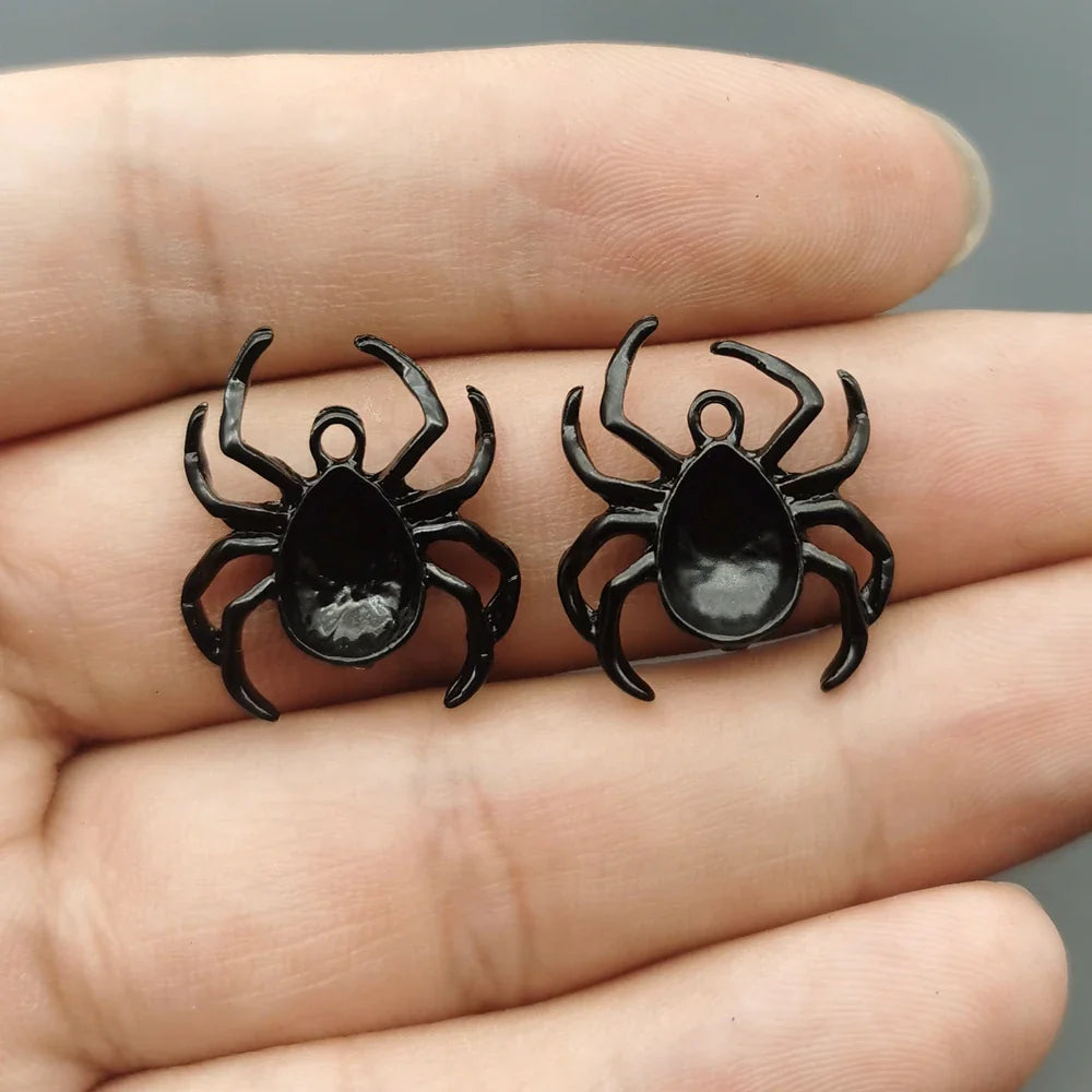 10pcs Blood Red Spider Pendant Gothic Tarantula Pendant, Wiccan, Witchy, Creepy Cute, Halloween,Handcrafted Jewelry Accessories