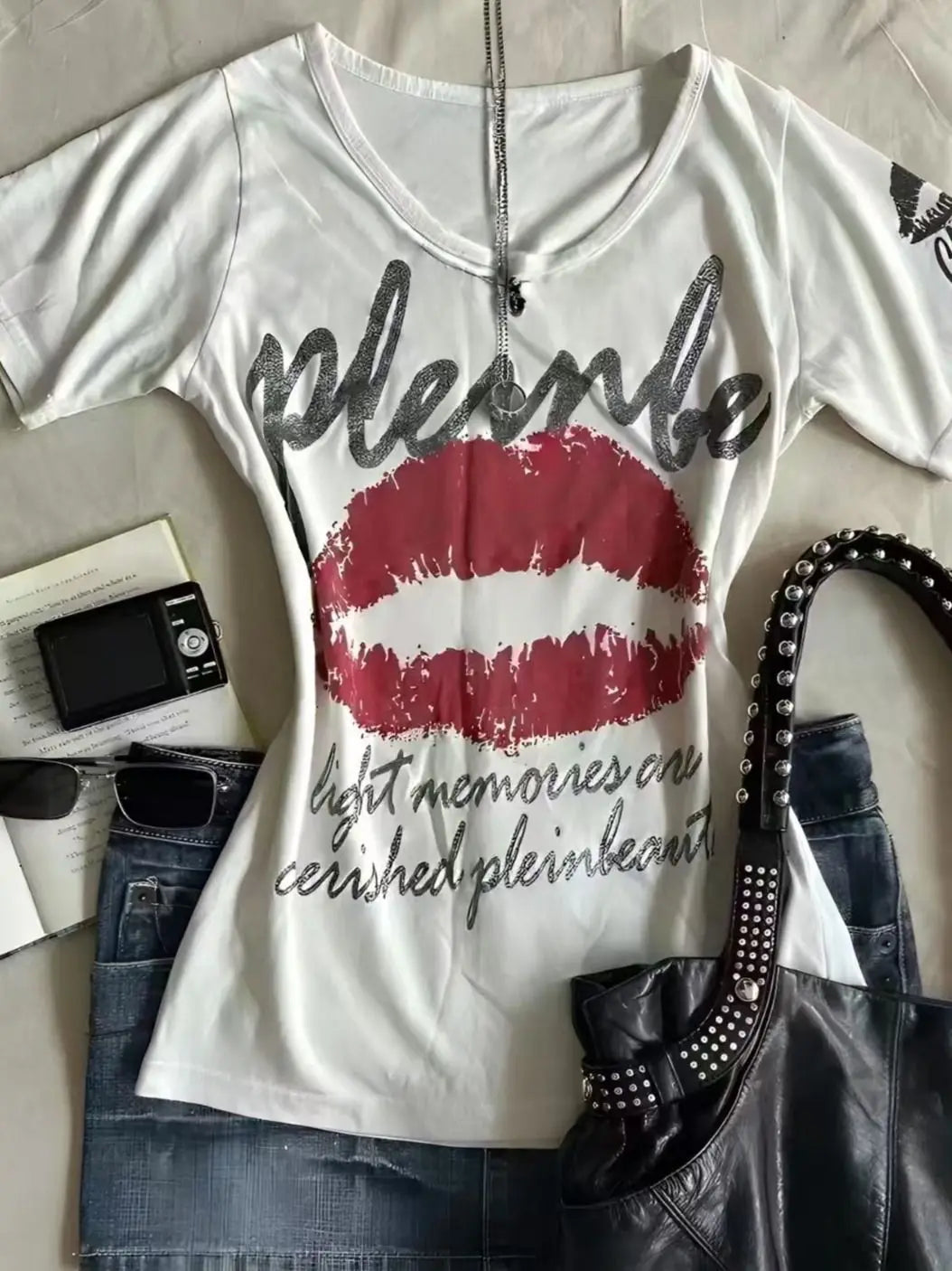 American Retro Sweetheart Red Lips Letter Print Slim Short-sleeved T-shirt Women Summer Fashion Street Hot Sexy Casual Top