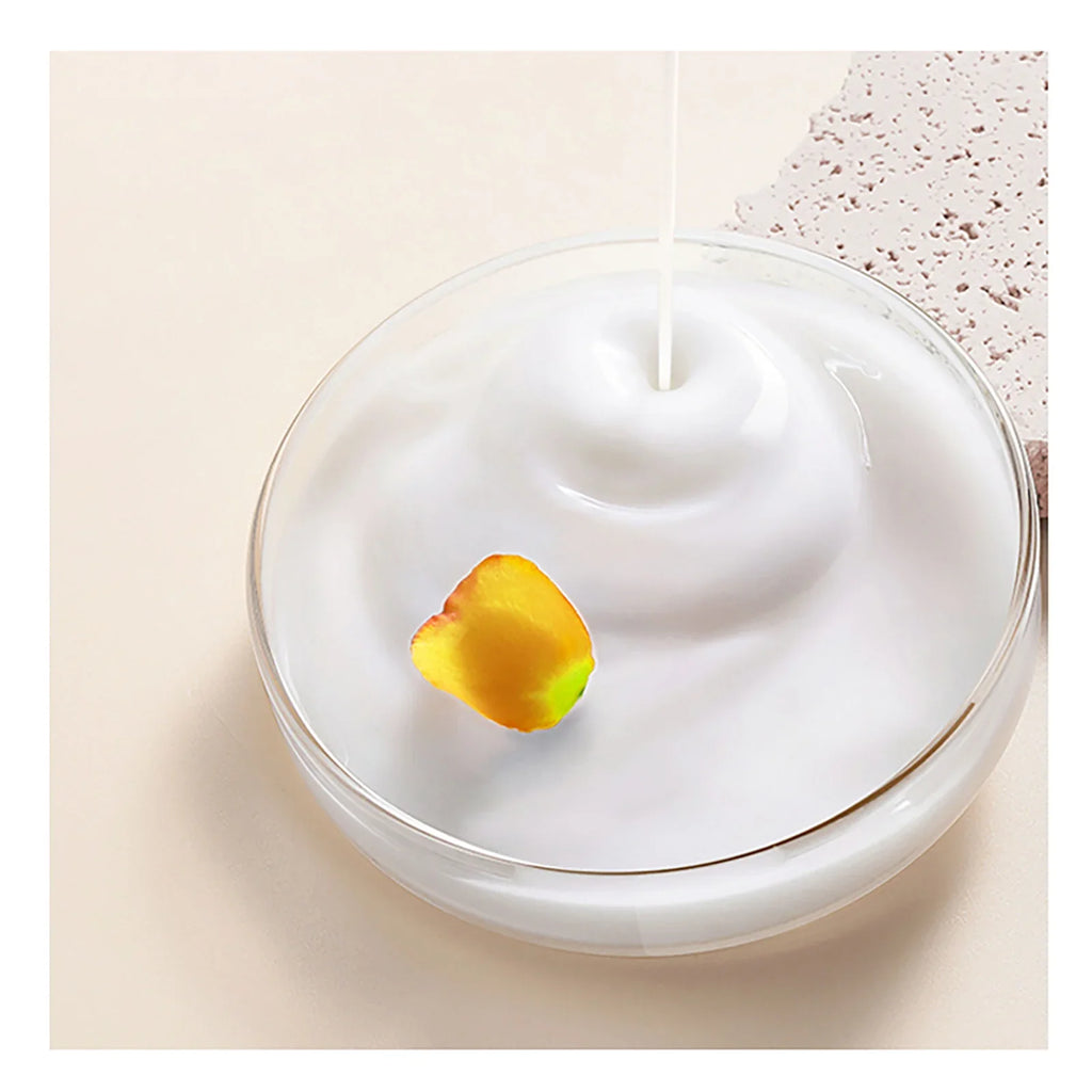 AILKE Vitamin C Whitening Kit For Women, Even Skin Tone, Clean Skin, Moisturizing, Anti Wrinkle & Aging, Glow Skin Set