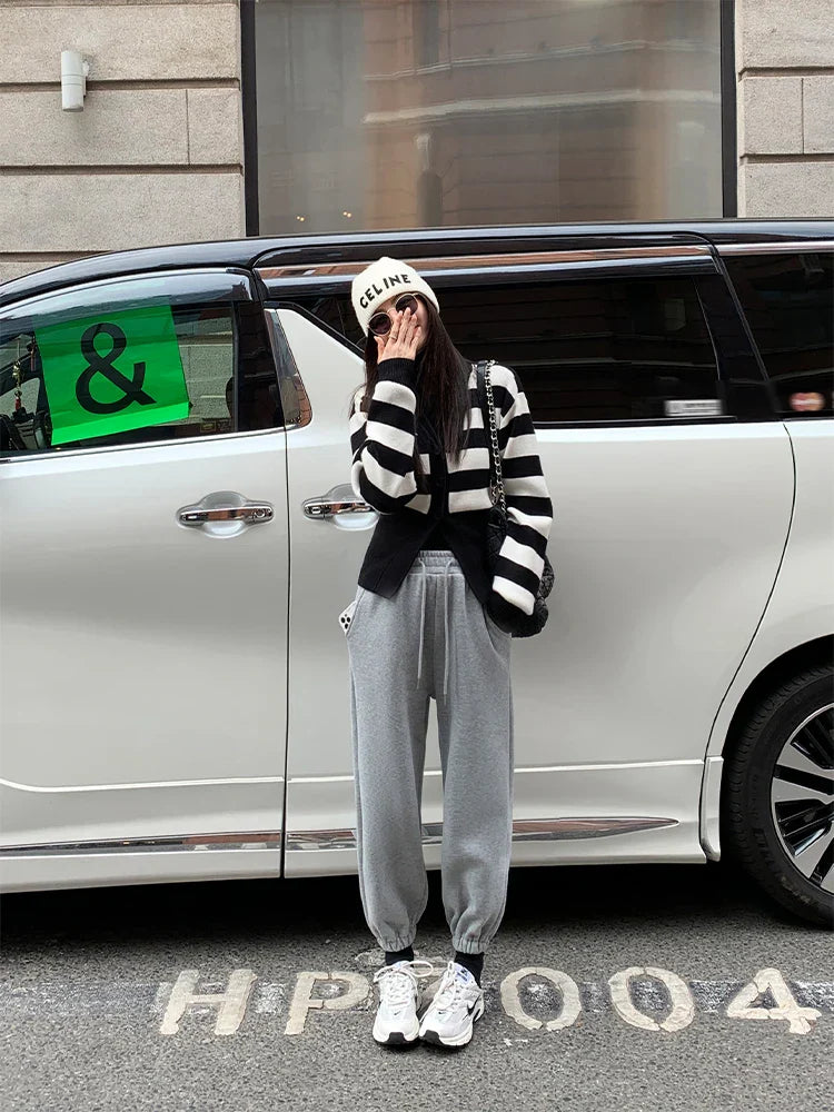 AOSSVIAO Knitted Casual Cardigan 2025 Autumn Winter Elegance Solid Color V-neck Sweater Unique and Niche Slim Fit Tops