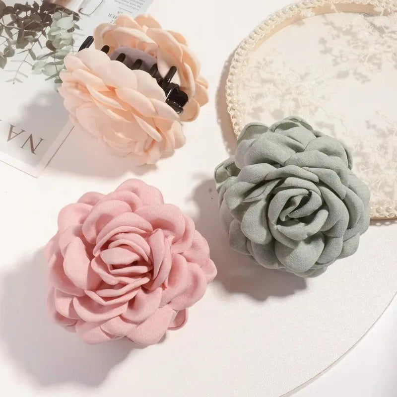 16 Colors Sweat Medium Size Cotton Fabric Rose Flower Hair Claw Clips for Women Korean Ctach Shark Clamp Hair Accessories 2024