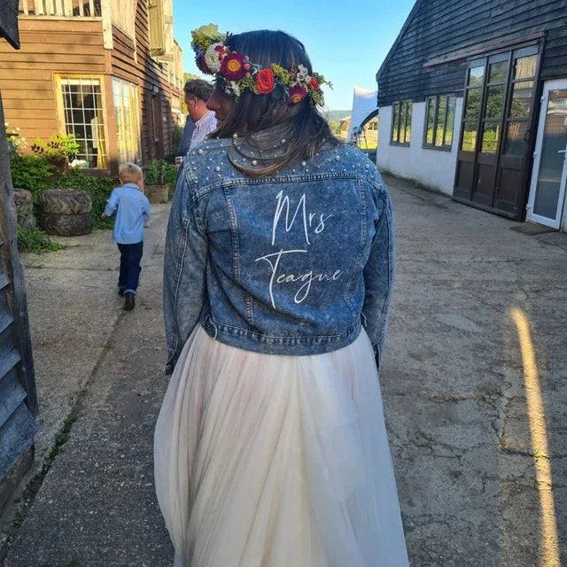 Bachelorette Jean Jackets Hen Party Gift Custom Bride Denim Jacket Pearl Mrs Outerwear Bridesmaid Personalised Coats Wedding Day