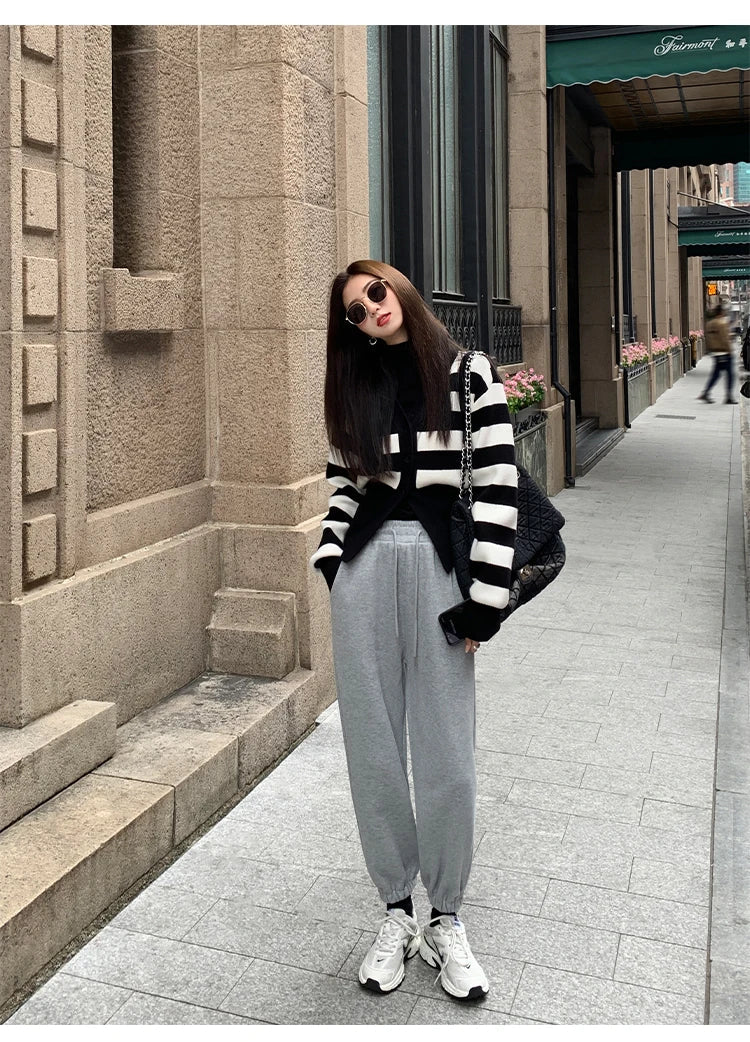 AOSSVIAO Knitted Casual Cardigan 2025 Autumn Winter Elegance Solid Color V-neck Sweater Unique and Niche Slim Fit Tops