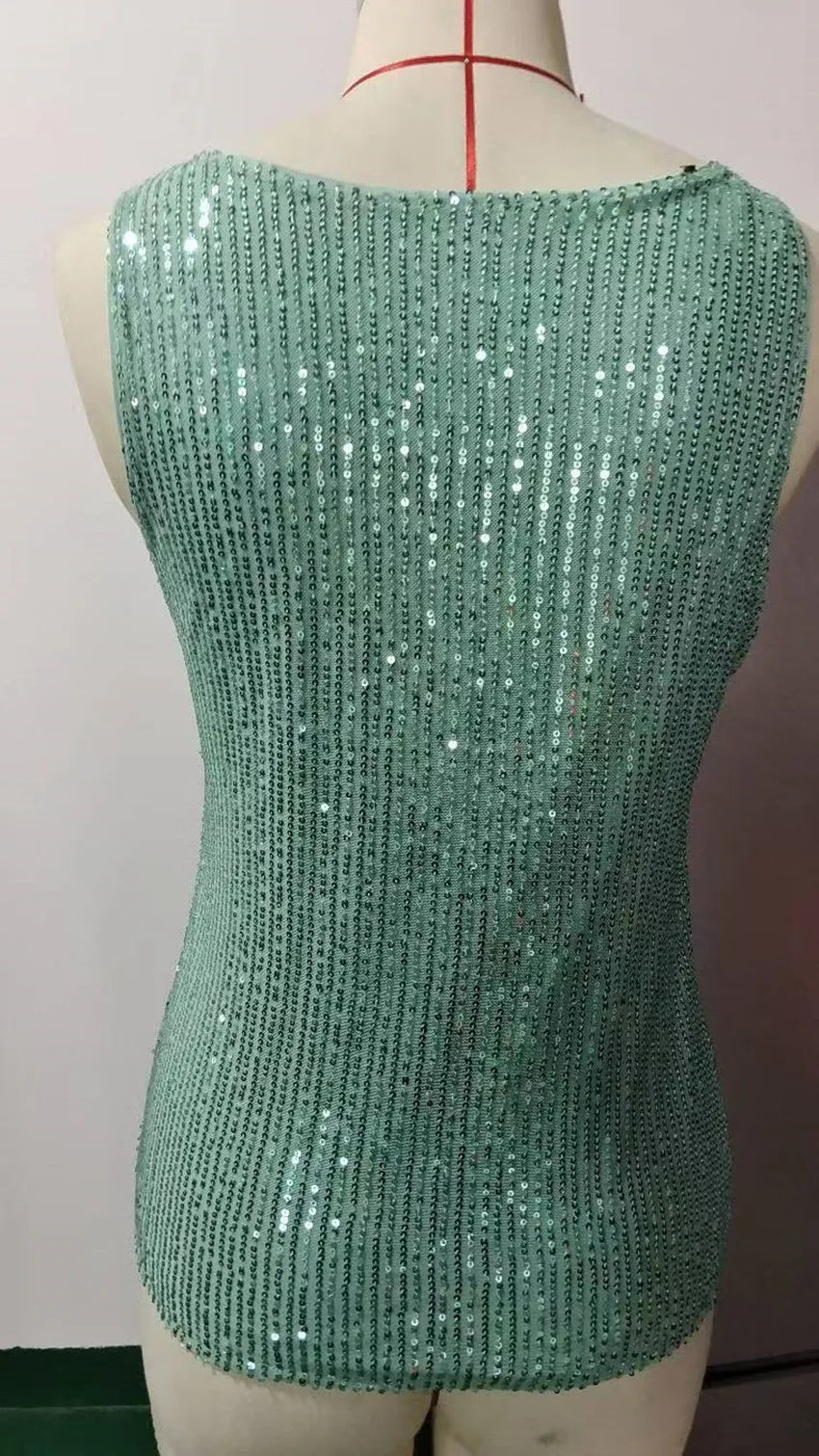 Amazon Quicktrade foreign trade explosion models Europe and the United States sexy ladies sequins summer light mature sexy V-nec