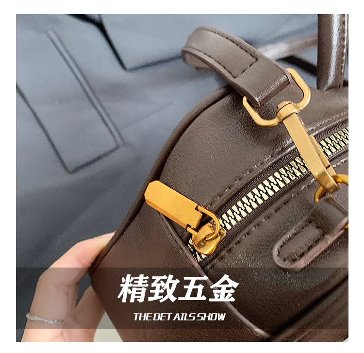 2025 new high-end luxury designer Boston handbag female niche retro fashion all-match pillow bag shoulder messenger bag trend