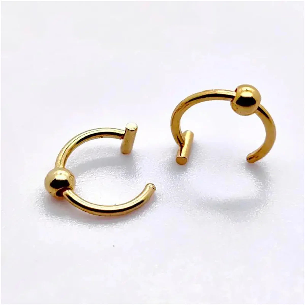 2/4Pcs 18G 316L Stainless Steel Fake Lip Rings for Women Men,  Fake Septum Nose Ring Clip On Lip Ring Fake Piercing Jewelry